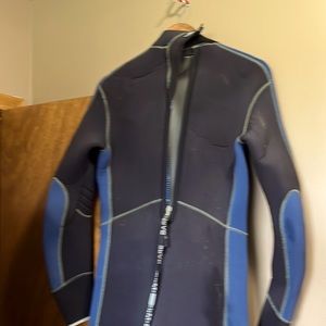 7mm Wetsuit by Bare.
